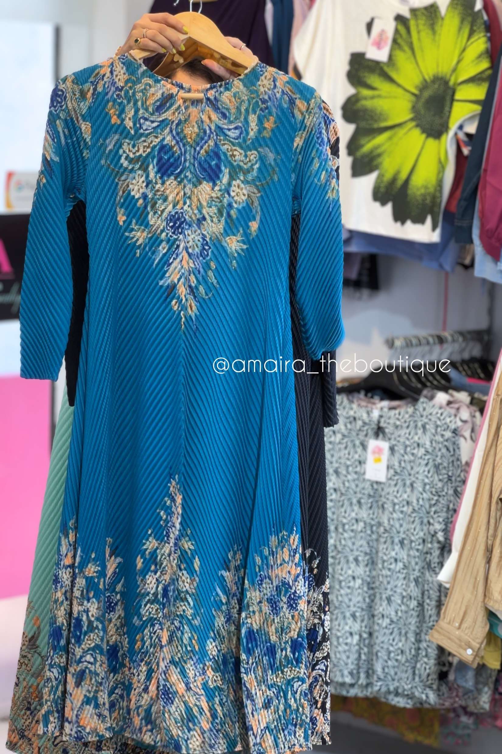 AKIRA KOREAN DRESSES-1 - Image 4
