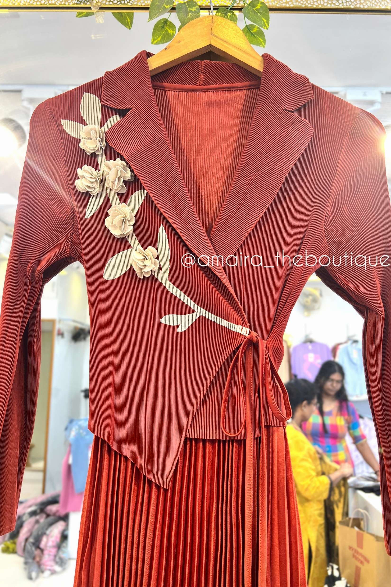 ELEANOR KOREAN DRESS - Image 4