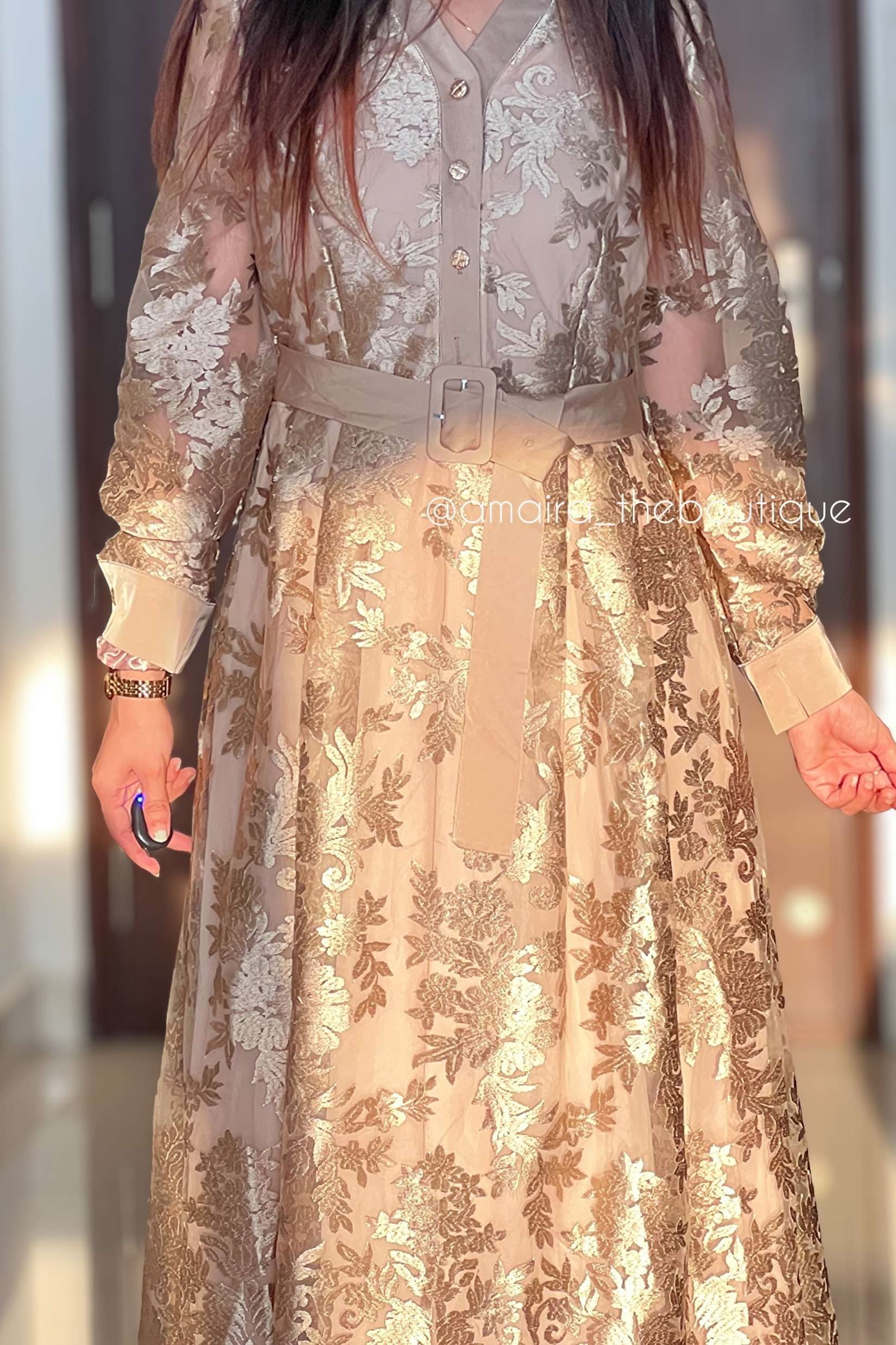 GOLDEN BEAUTY - Image 2