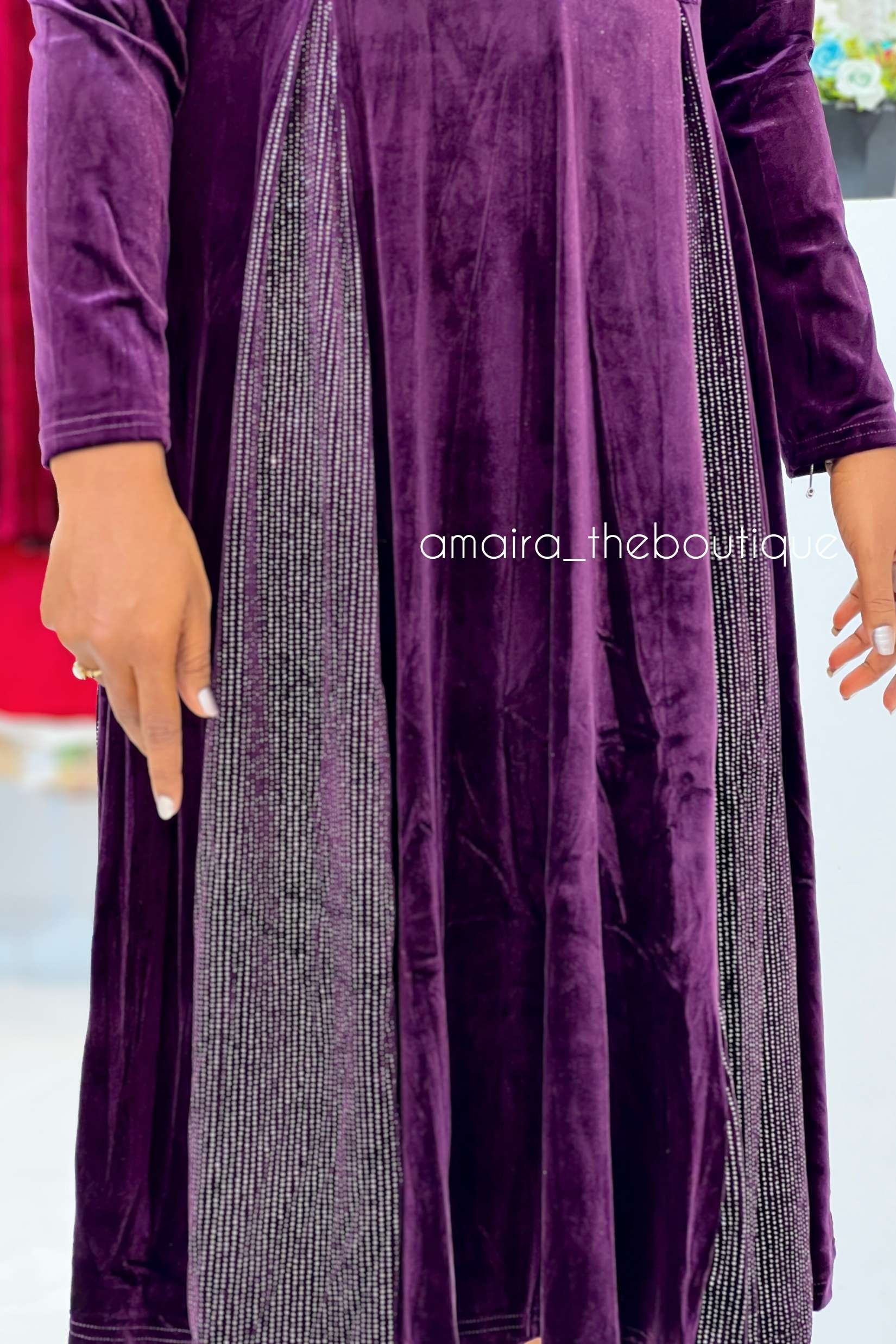 GRACE VELVET DRESSES - Image 5