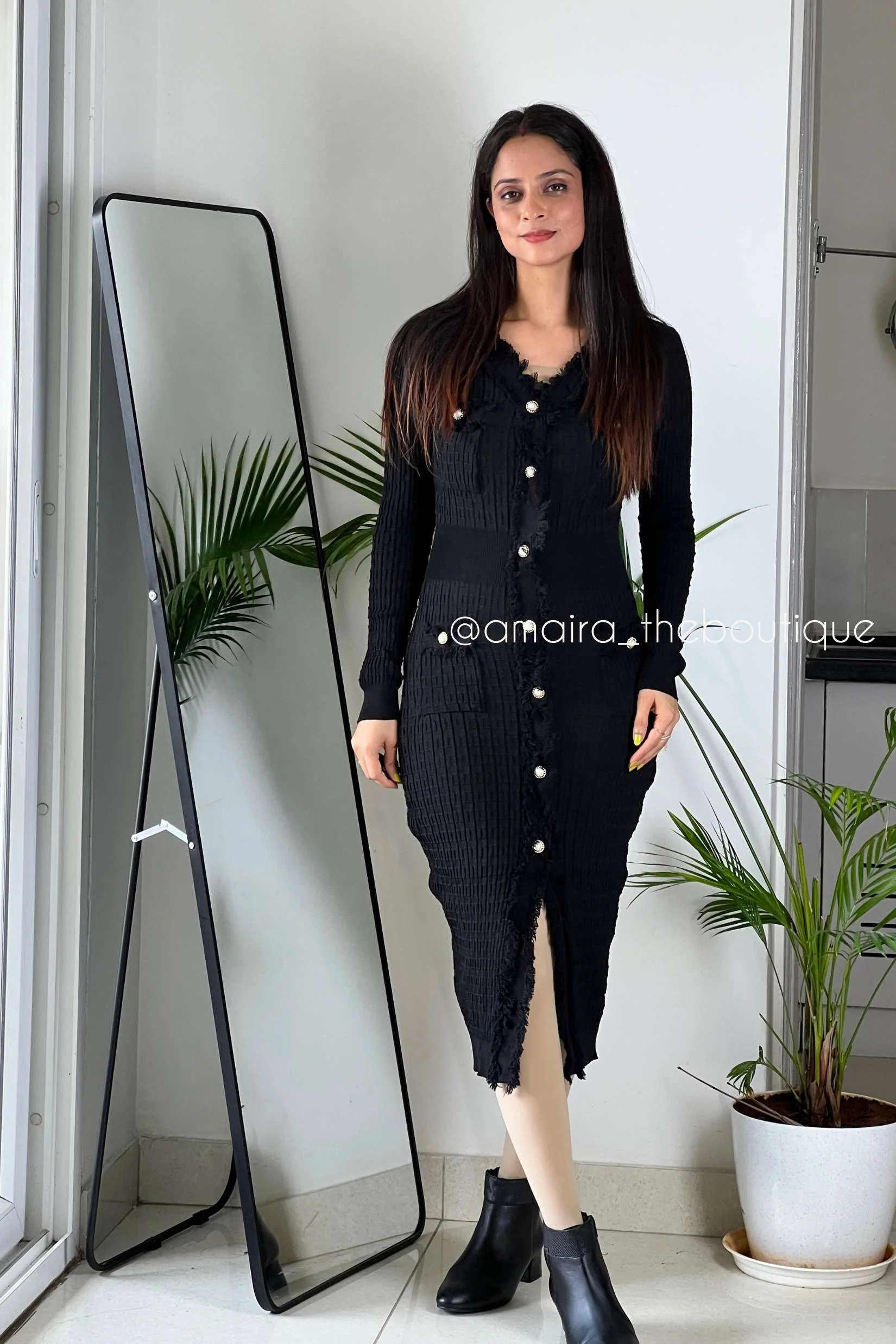 NAIRA KNIT DRESSES - Image 4