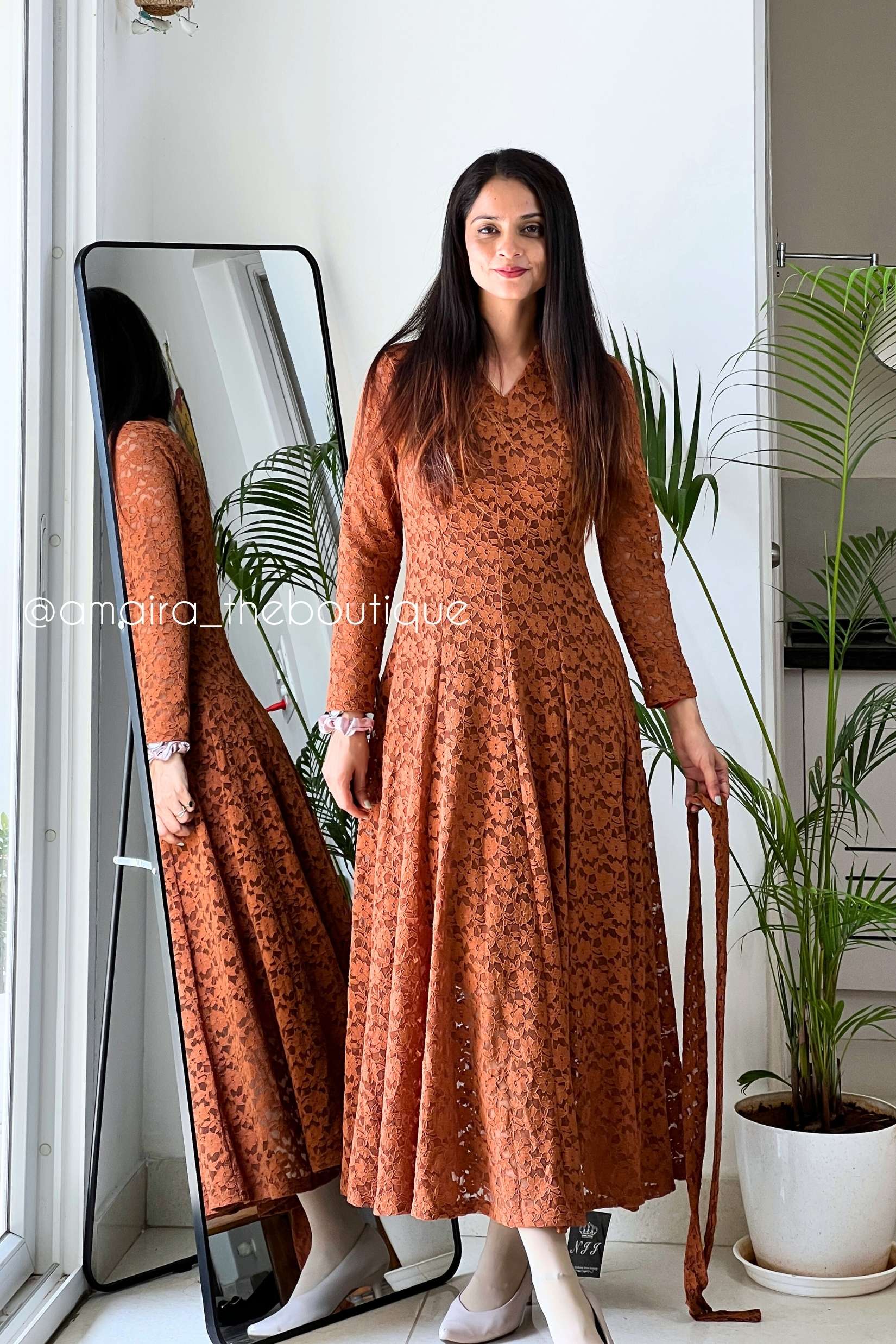 TIA LACE DRESSES - Image 7